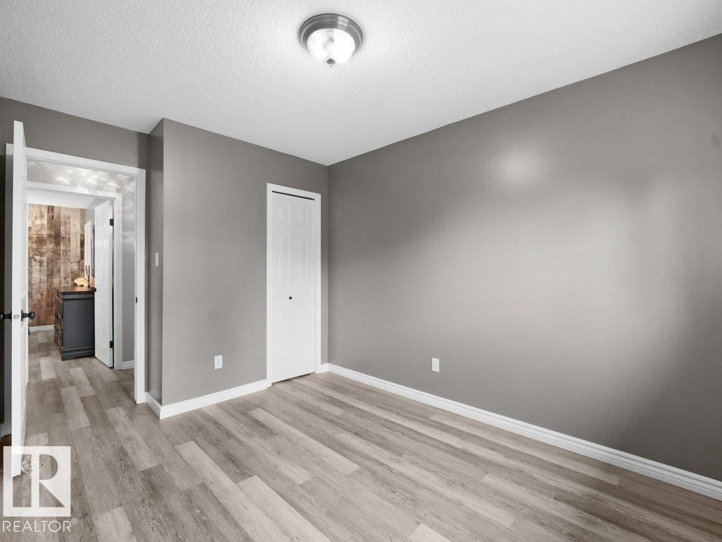 330 Pearson Cr NW, Edmonton, Alberta  T5T 5Y6 - Photo 33 - E4502071