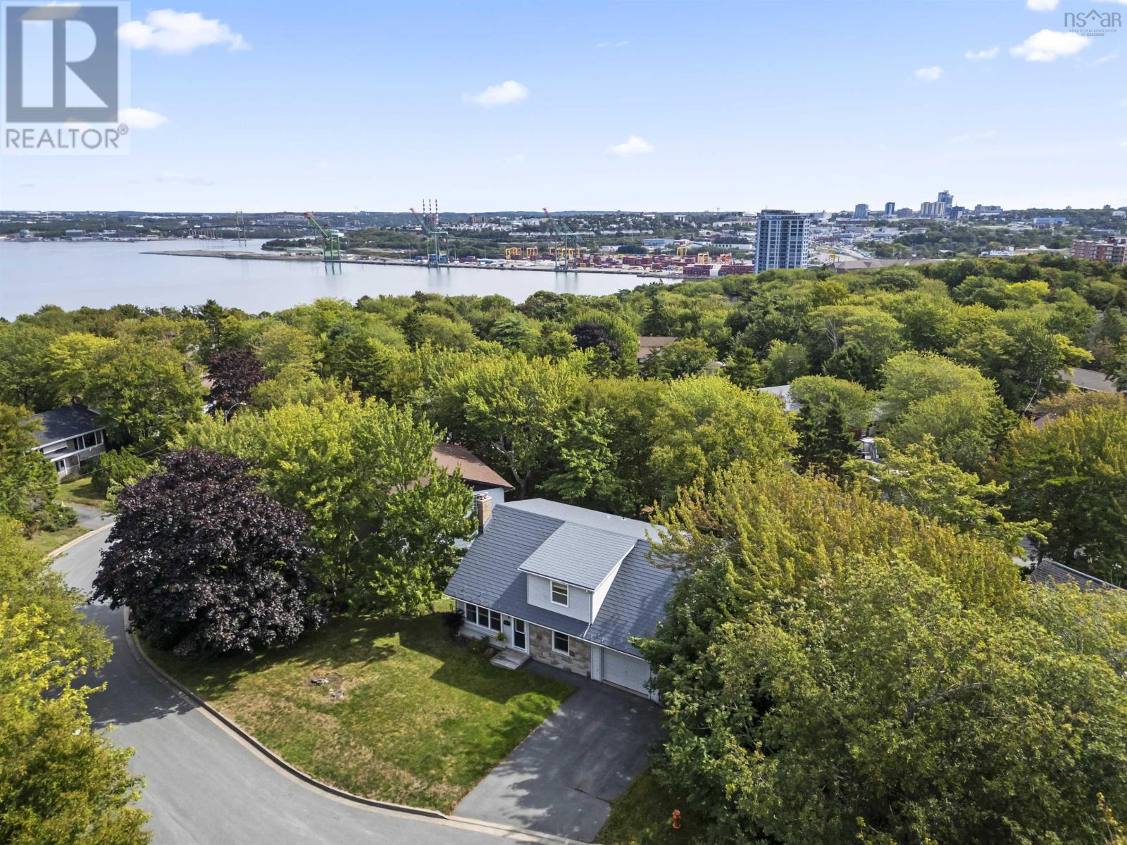 8 Fox Glove Lane, Halifax, Nova Scotia  B3M 2R8 - Photo 2 - 202619556