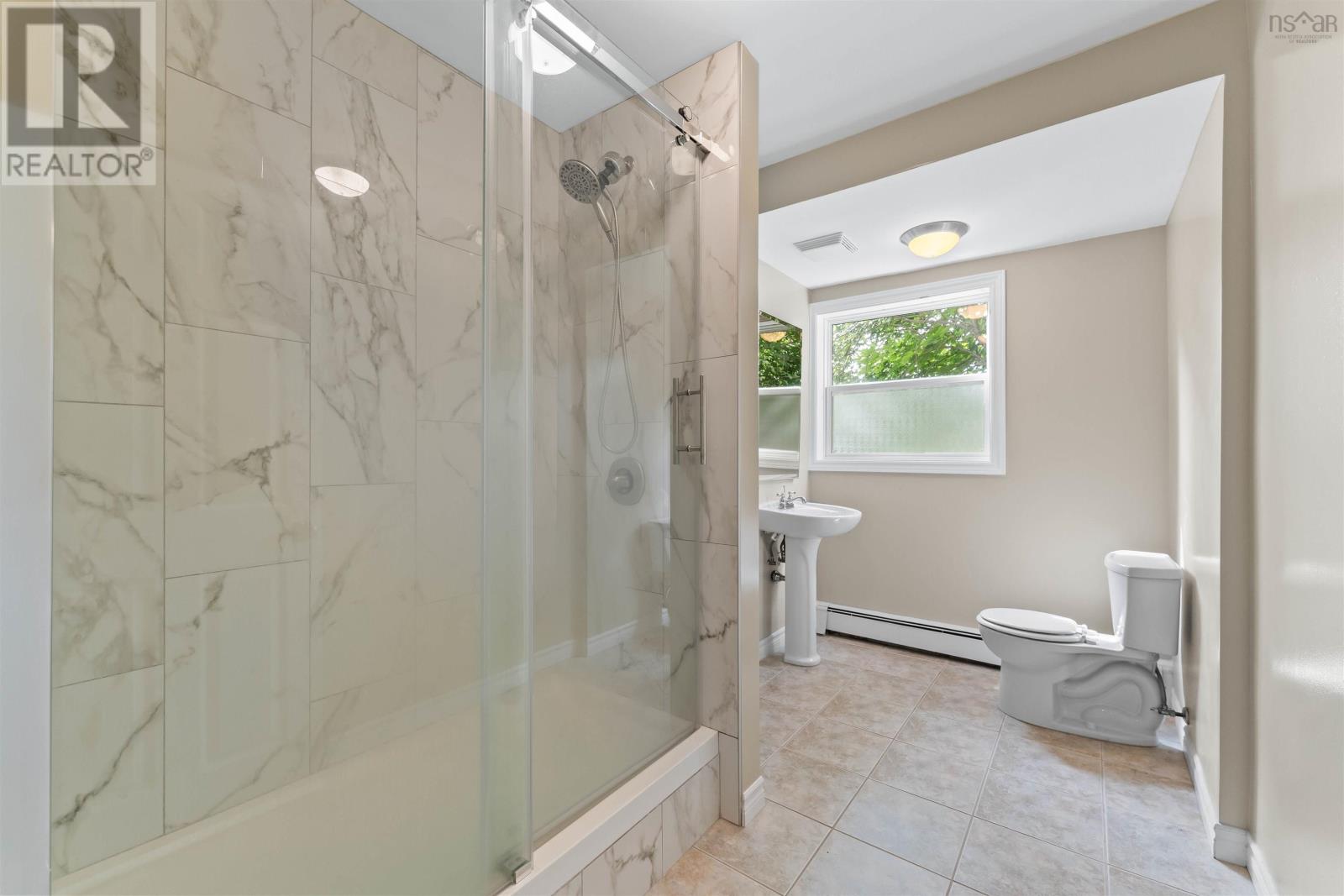 8 Fox Glove Lane, Halifax, Nova Scotia  B3M 2R8 - Photo 35 - 202619556