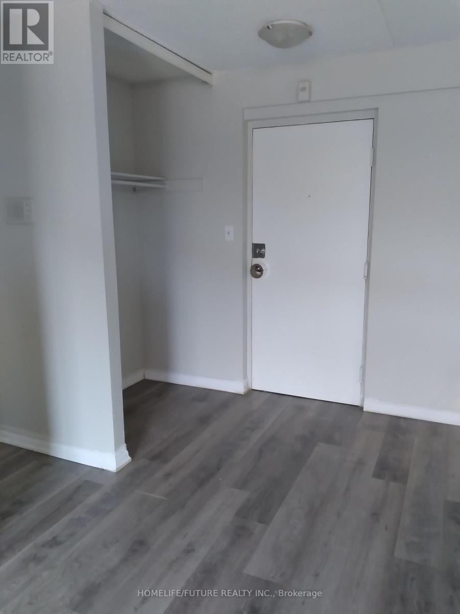 304 - 560 Bloor Street E, Oshawa, Ontario  L1H 3N2 - Photo 8 - E13604488
