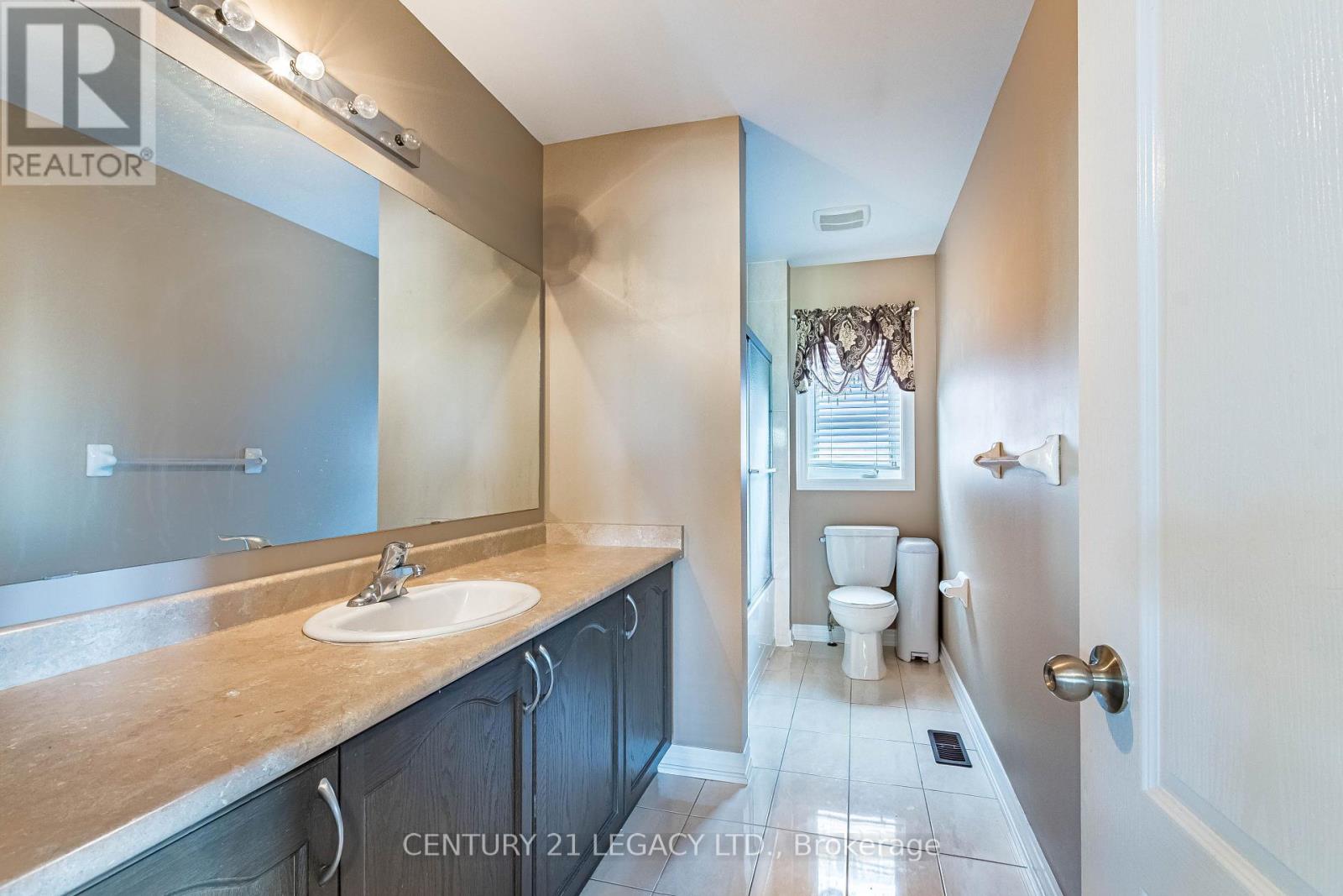 11 Drummondville Drive, Brampton, Ontario  L6P 3M6 - Photo 20 - W13618940