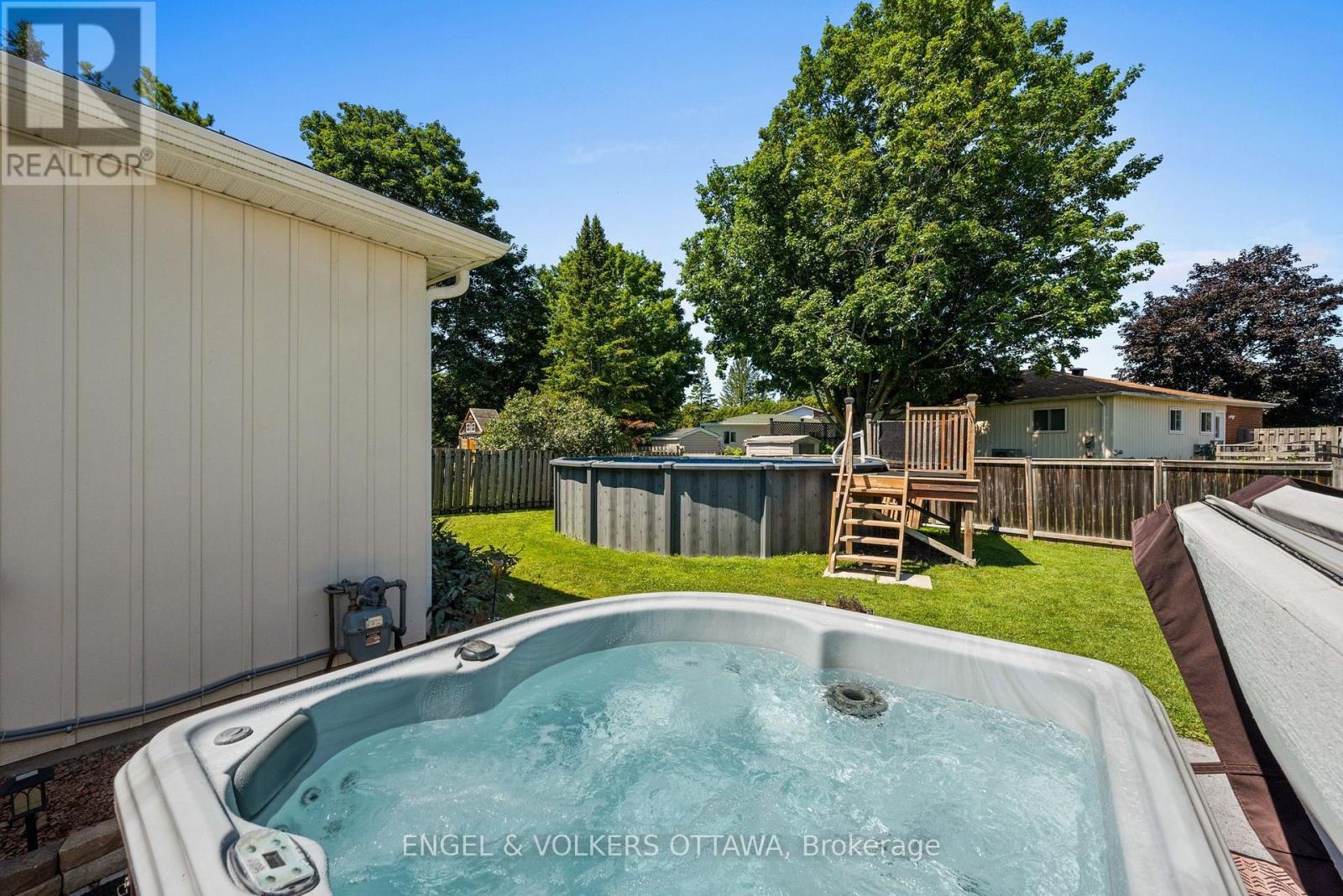 51 Morton Drive, Ottawa, Ontario  K2L 1W9 - Photo 34 - X13635776