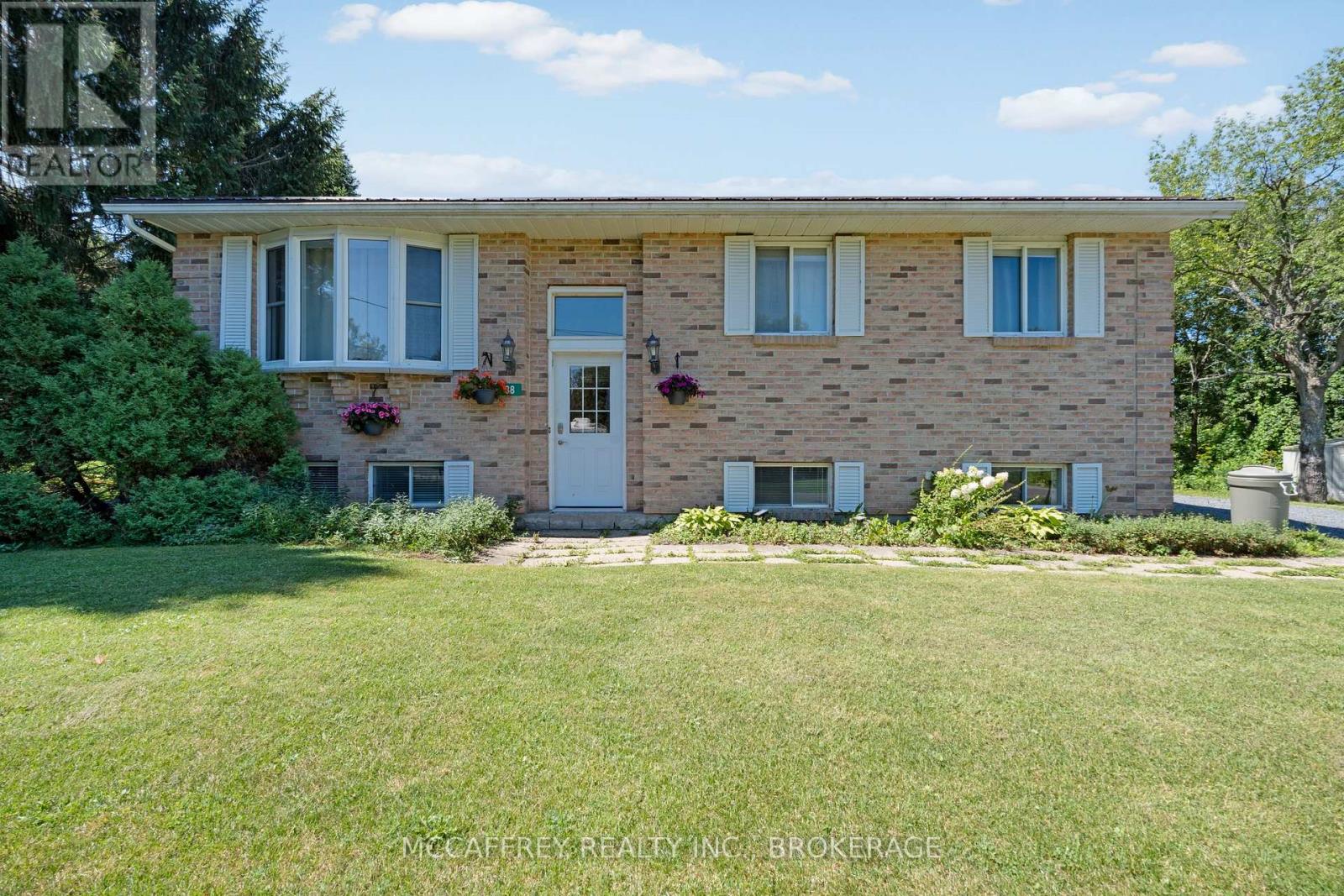 38 WILLIAM STREET, Stone Mills, Ontario