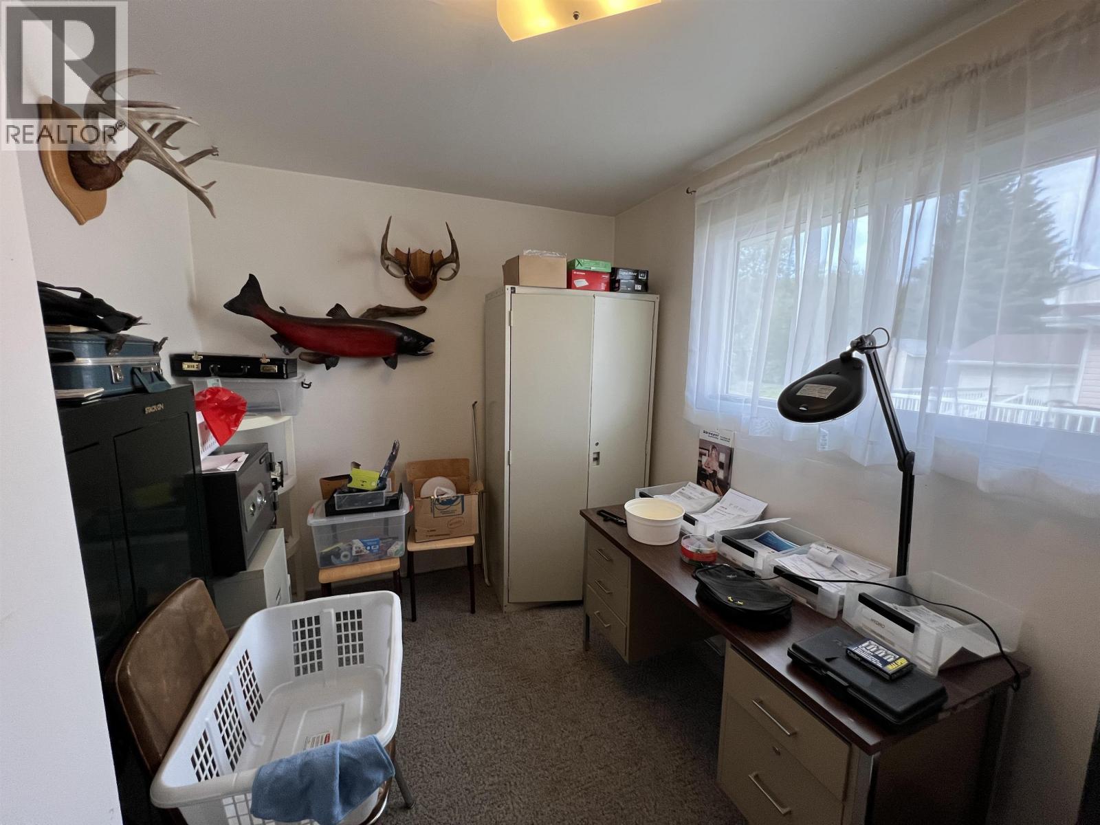 5527 48 Street, Fort Nelson, British Columbia  V0C 1R0 - Photo 32 - R3150415