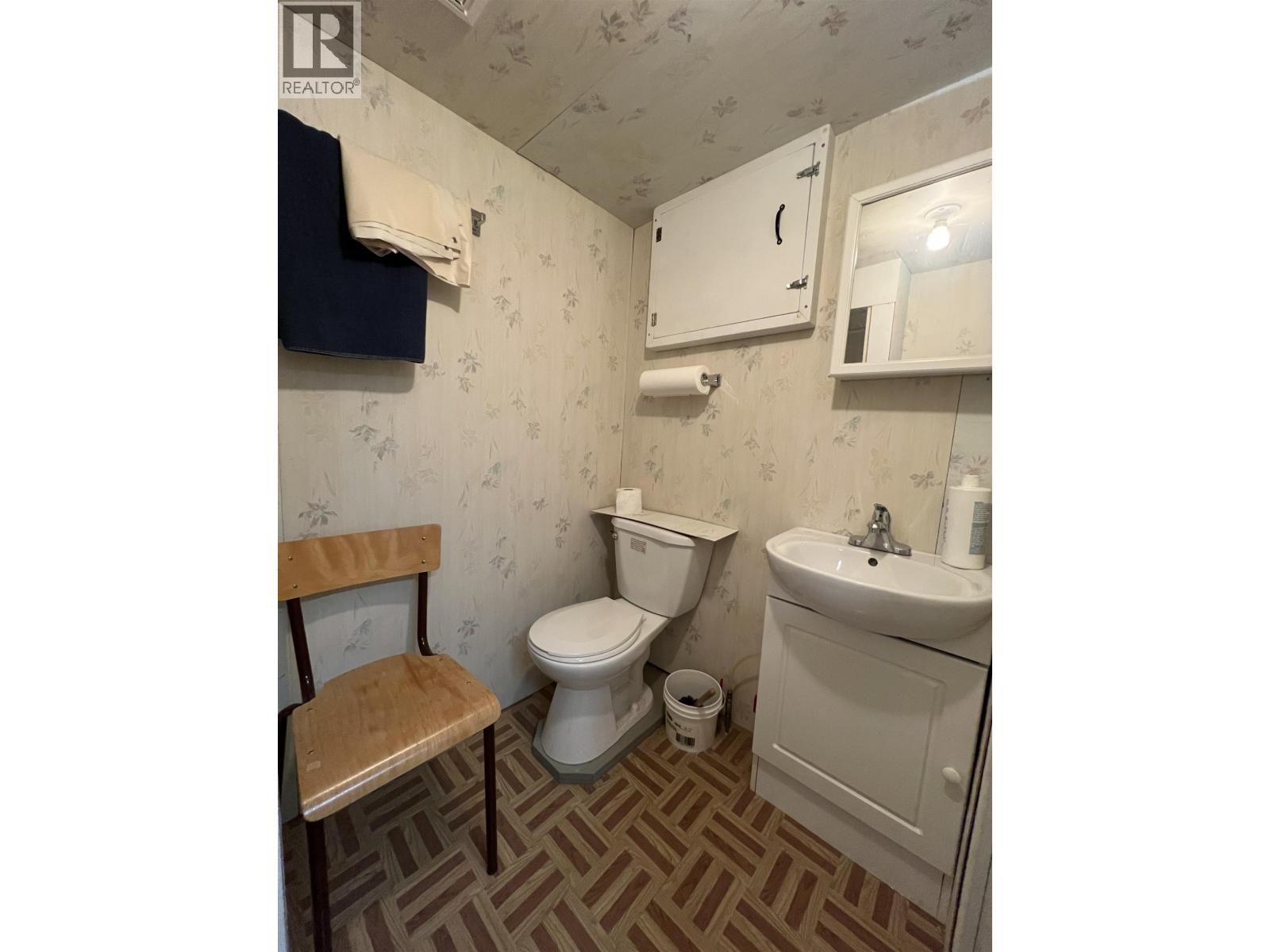 5527 48 Street, Fort Nelson, British Columbia  V0C 1R0 - Photo 36 - R3150415