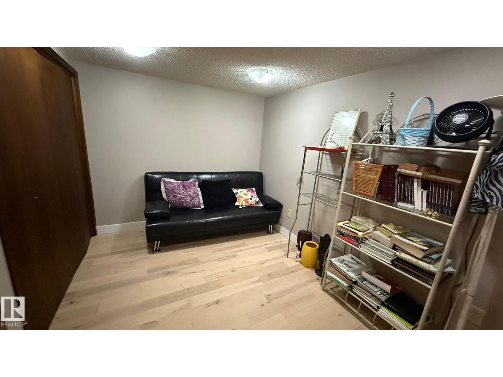 picture 24