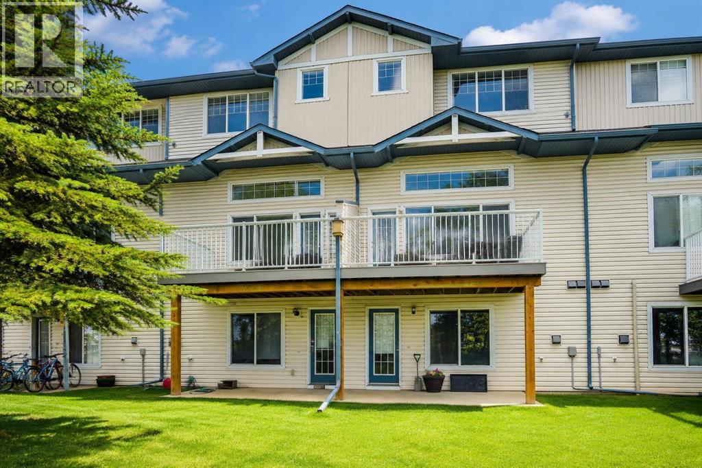 159 Hidden Creek Cove NW, Calgary, Alberta  T3A 6L8 - Photo 4 - A2328633