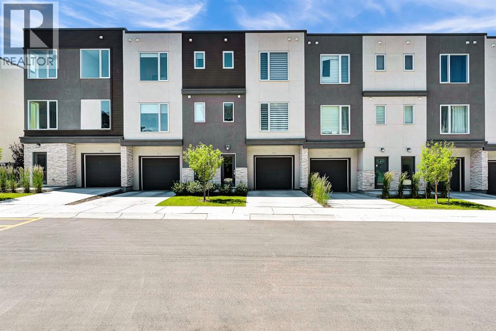 426 Shawnee Square SW, Calgary, Alberta