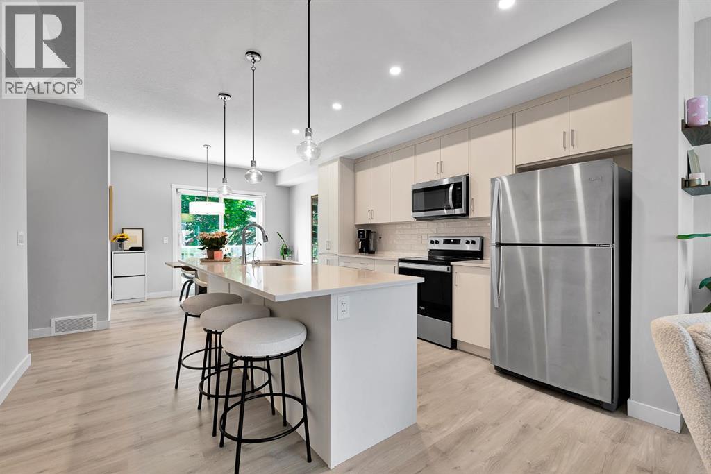 426 Shawnee Square SW, Calgary, Alberta  T2Y 0W4 - Photo 9 - A2332018