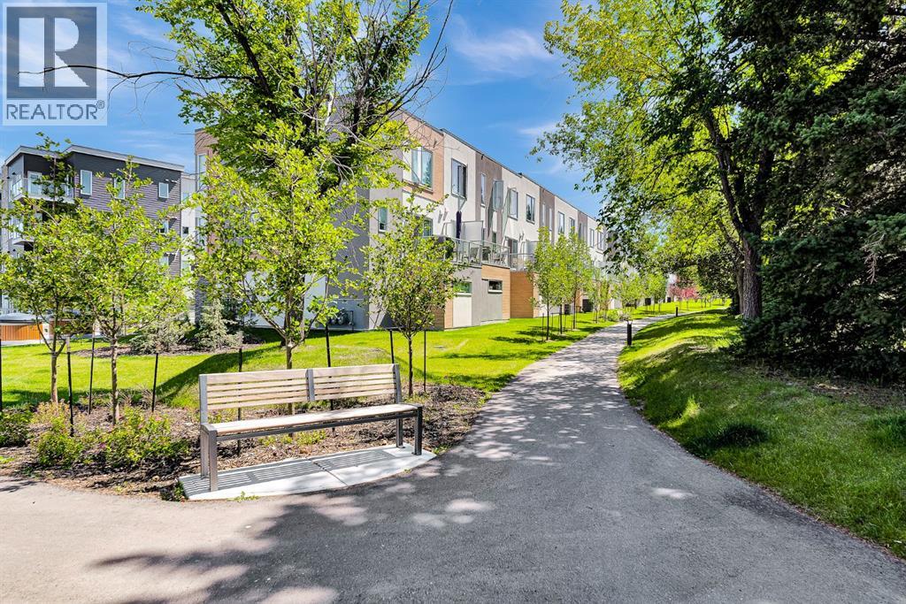 426 Shawnee Square SW, Calgary, Alberta  T2Y 0W4 - Photo 31 - A2332018
