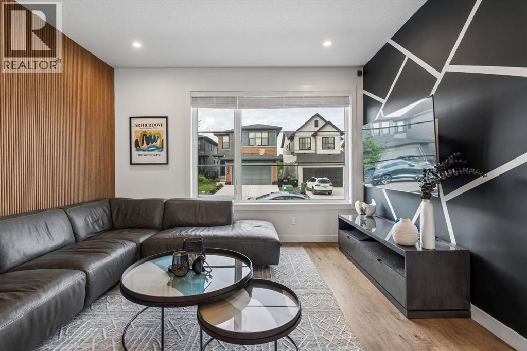 125 Rochester Way NW, Calgary, Alberta  T3L 0G9 - Photo 6 - A2334286