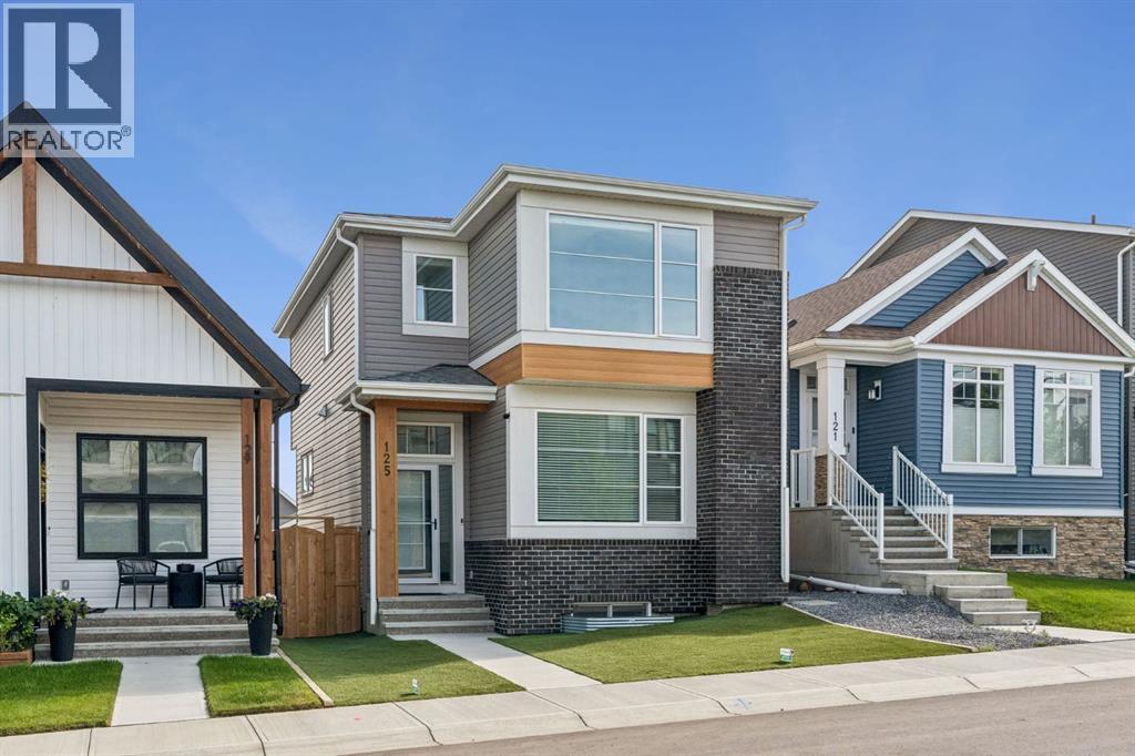 125 Rochester Way NW, Calgary, Alberta