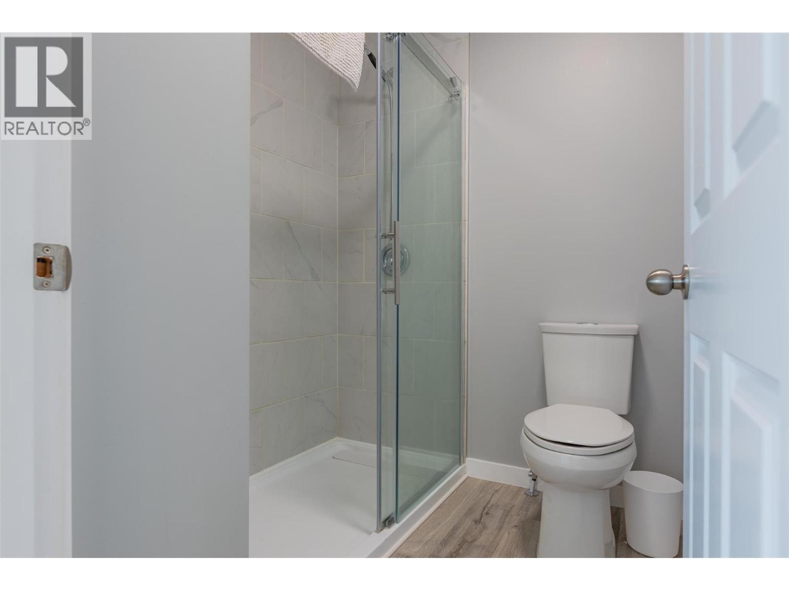 3904 Grandview Drive, Castlegar, British Columbia  V1N 4X9 - Photo 37 - 10374275