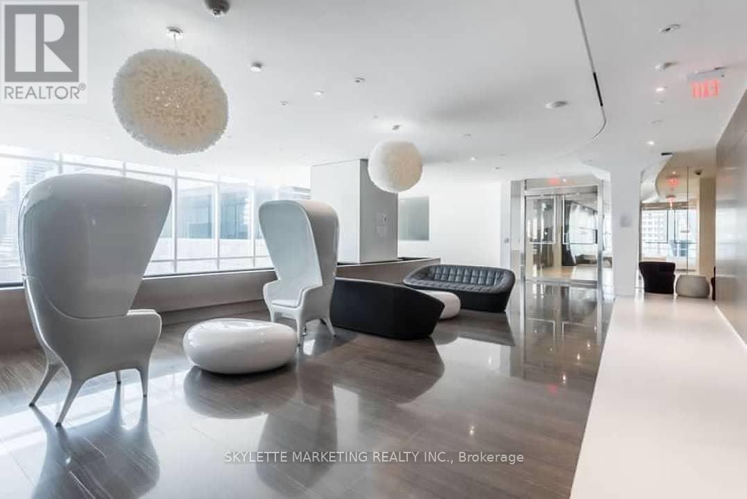 3710 - 1 Bloor Street E, Toronto, Ontario  M4W 0A8 - Photo 18 - C13637180