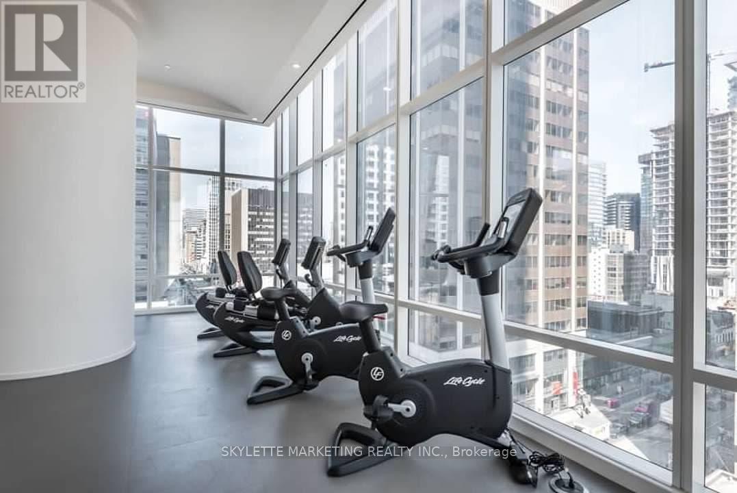 3710 - 1 Bloor Street E, Toronto, Ontario  M4W 0A8 - Photo 23 - C13637180
