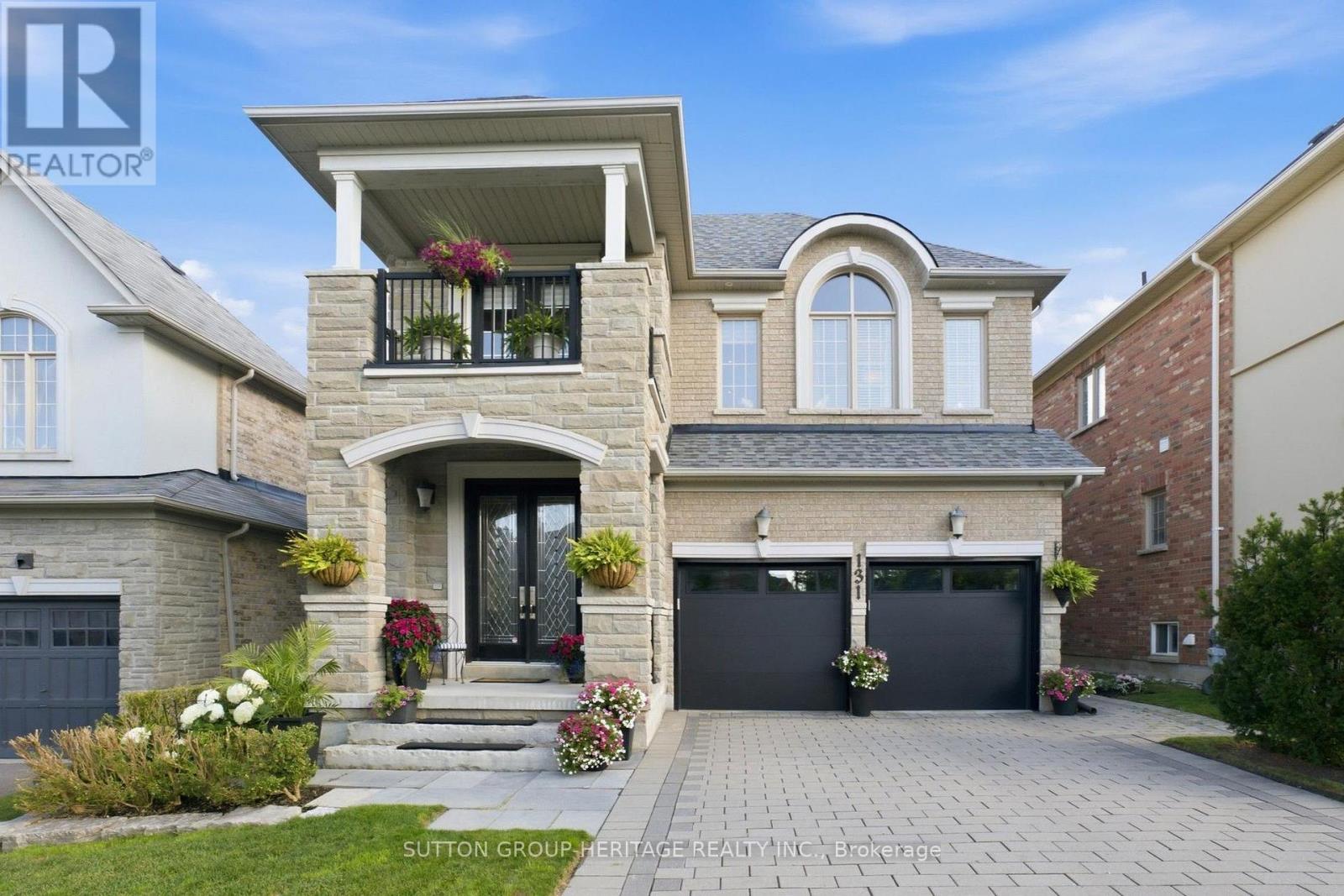 131 QUEEN FILOMENA AVENUE, Vaughan, Ontario