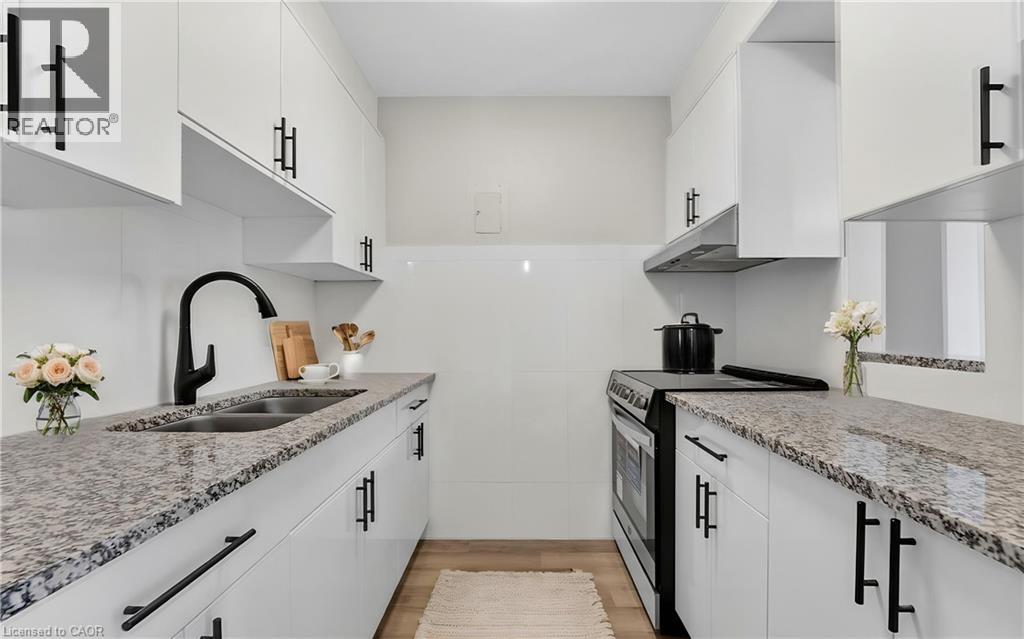 81 Kenwood Drive Unit# 7, Kitchener, Ontario  N2B 3H3 - Photo 7 - 40853324