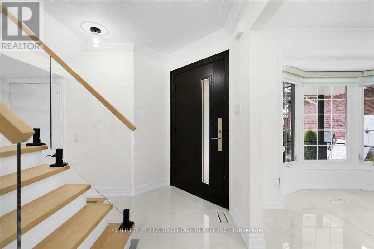 41 Graybark Crescent, Toronto, Ontario M1C 4J2 - Photo 3 - E13637166