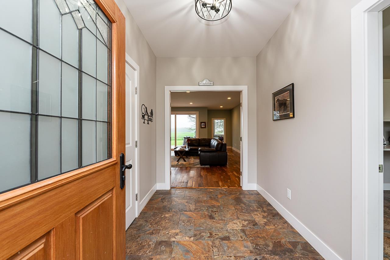 7312 Martin Road, Agassiz, Agassiz, British Columbia  V0M 1A2 - Photo 4 - R3152503