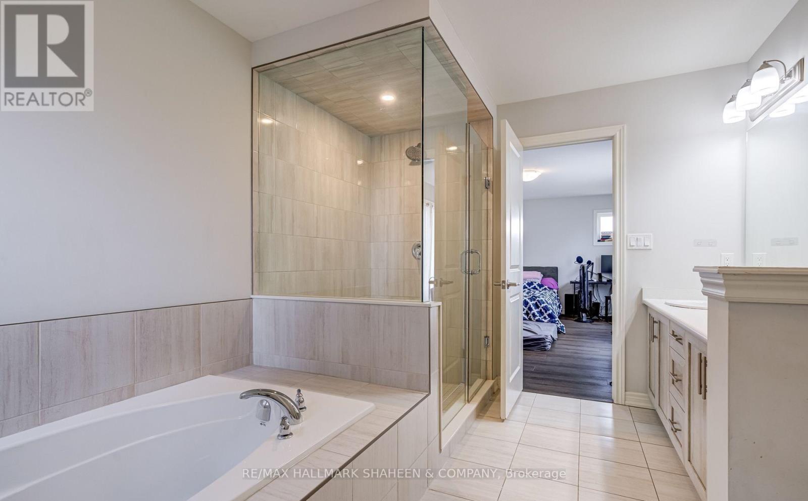 3597 Carolinia Court, Fort Erie, Ontario  L0S 1N0 - Photo 21 - X13637156