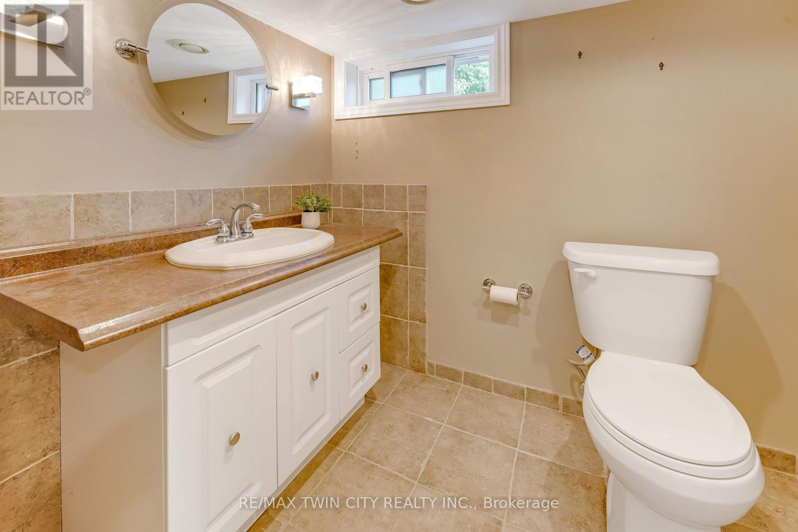 46 Lombardy Court, Kitchener, Ontario  N2M 1W7 - Photo 36 - X13637182