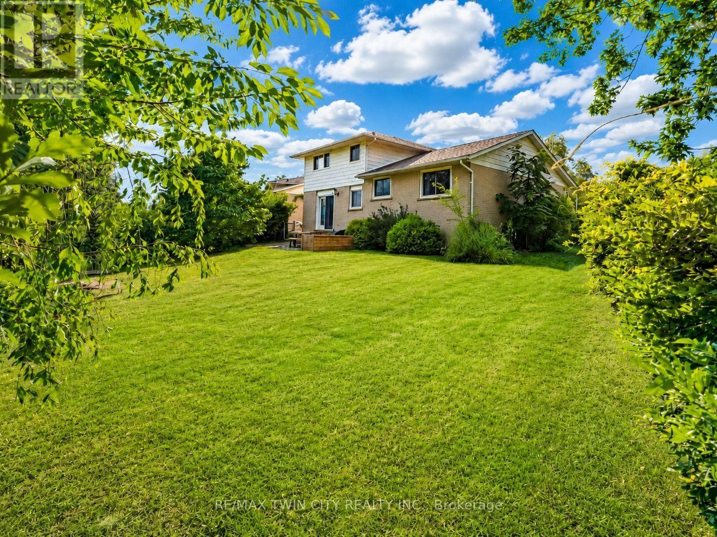 46 Lombardy Court, Kitchener, Ontario  N2M 1W7 - Photo 40 - X13637182