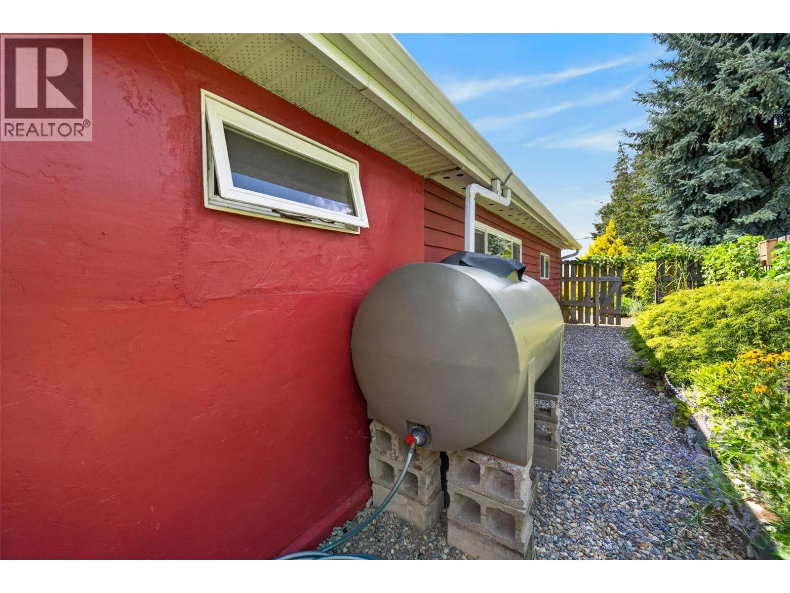 4360 30 Street NE, Salmon Arm, British Columbia  V1E 2A3 - Photo 82 - 10396680