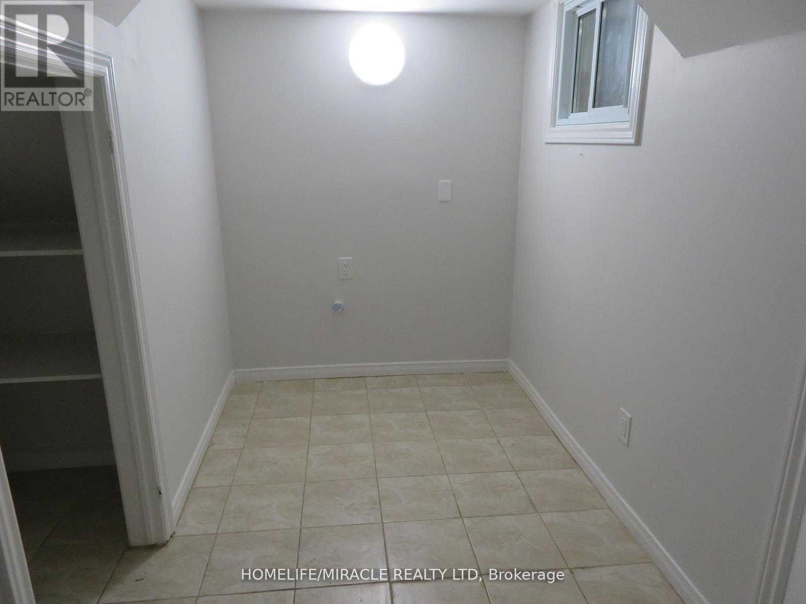10 Pine Bough Manor, Richmond Hill, Ontario  L4S 1A4 - Photo 18 - N13635362