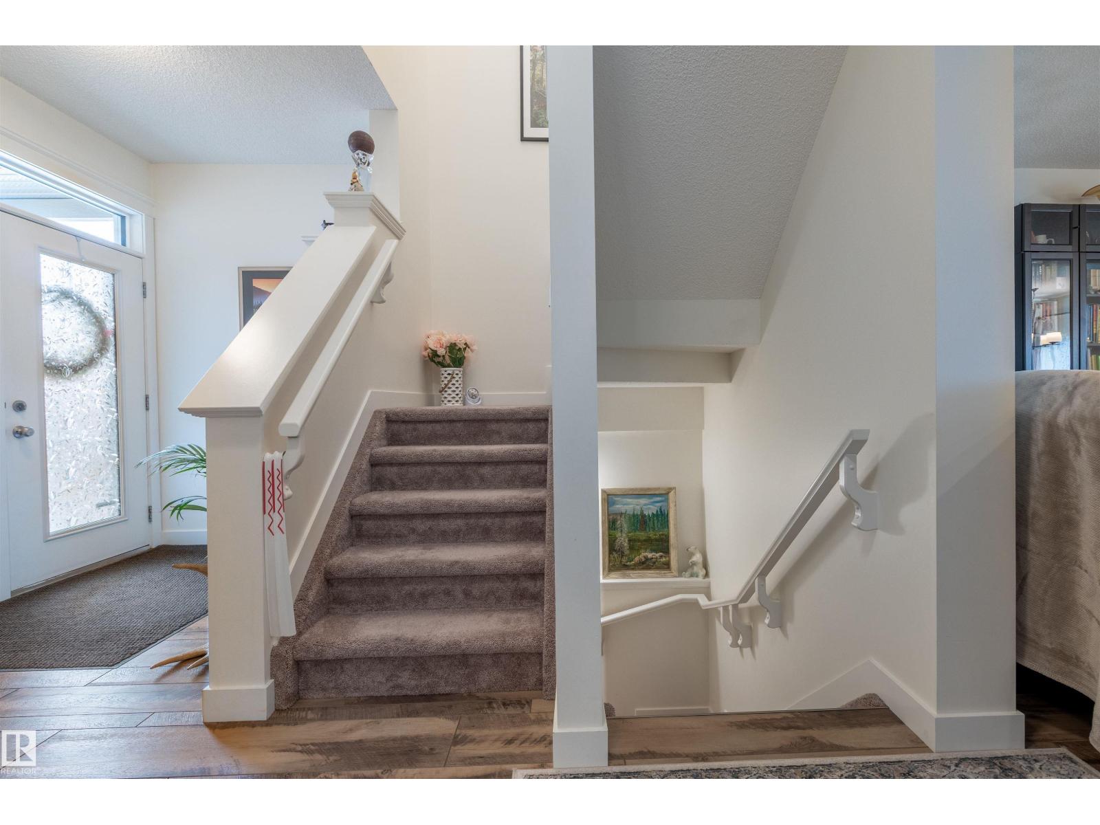 2066 Graydon Hill Cr Sw, Edmonton, Alberta  T6W 4C7 - Photo 3 - E4502076
