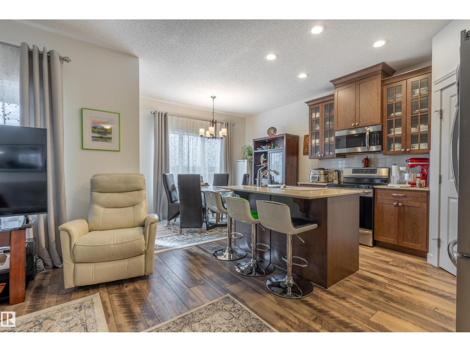 2066 Graydon Hill Cr Sw, Edmonton, Alberta  T6W 4C7 - Photo 7 - E4502076
