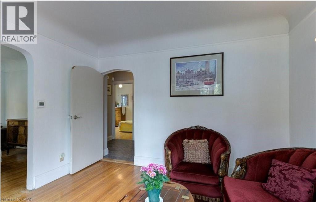 296 Patricia Avenue Unit# Main, Kitchener, Ontario  N2M 1K1 - Photo 4 - 40843535