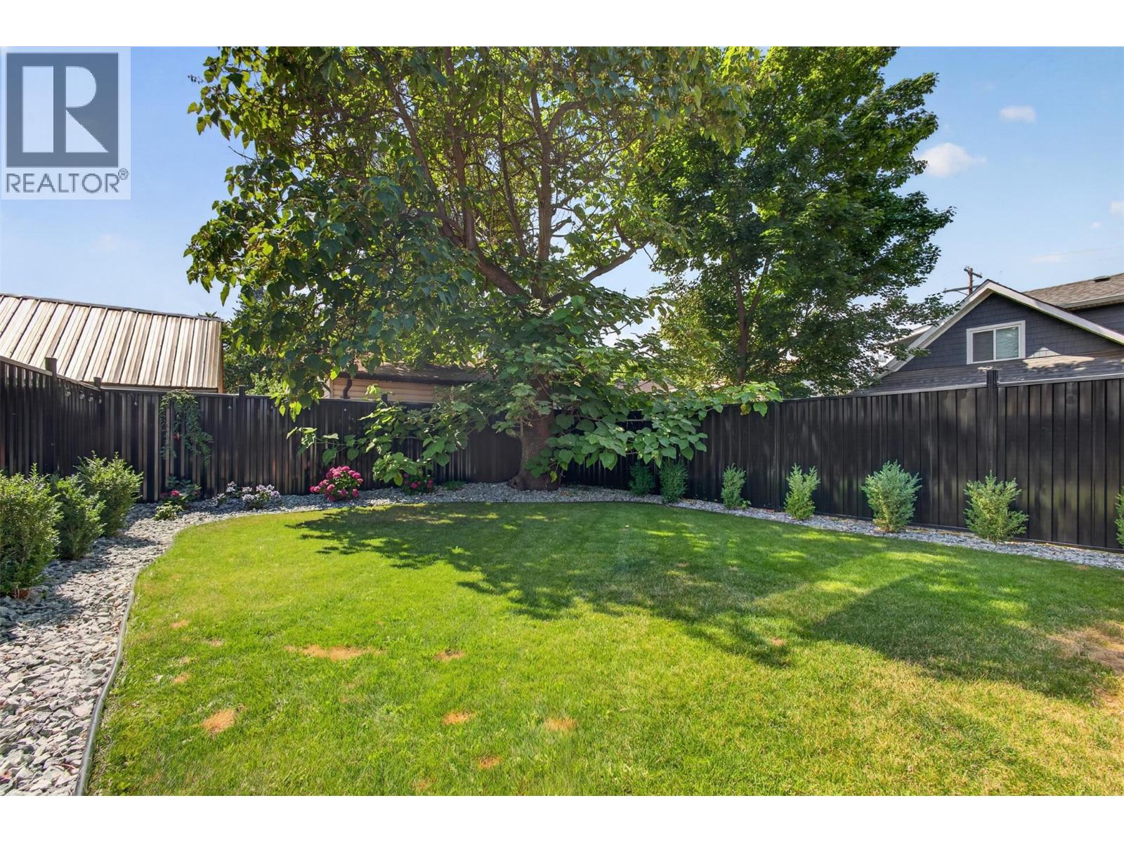 707 Raymer Road, Kelowna, British Columbia  V1W 1H6 - Photo 18 - 10396474