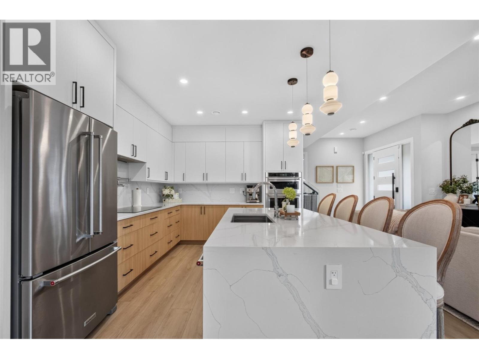 707 Raymer Road, Kelowna, British Columbia  V1W 1H6 - Photo 12 - 10396474