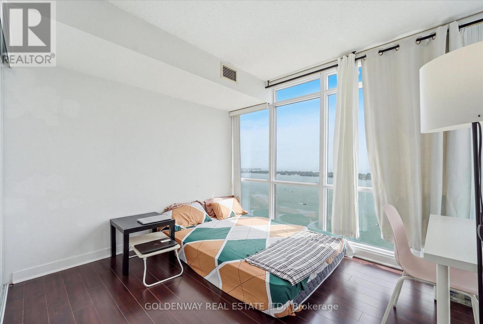 5015 - 11 Brunel Court, Toronto, Ontario  M5V 3Y3 - Photo 6 - C13624582