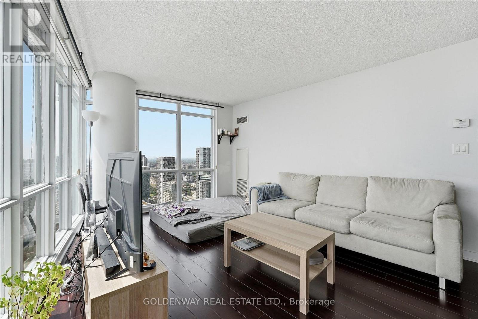 5015 - 11 Brunel Court, Toronto, Ontario  M5V 3Y3 - Photo 12 - C13624582