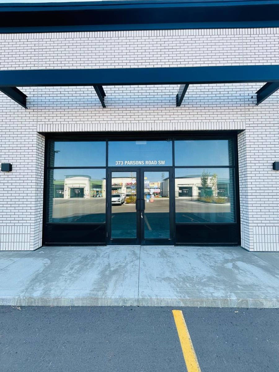 321 Parsons Rd, Edmonton, Alberta  T6X 0W6 - Photo 2 - 43688572