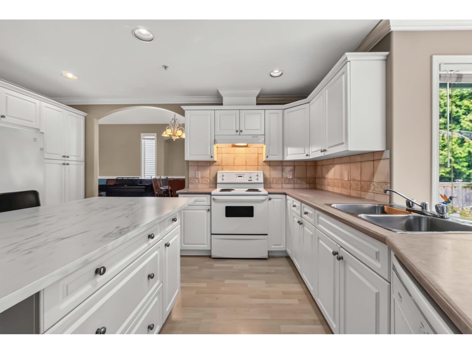 17839 68th Avenue, Surrey, British Columbia  V3S 9E2 - Photo 10 - R3151208