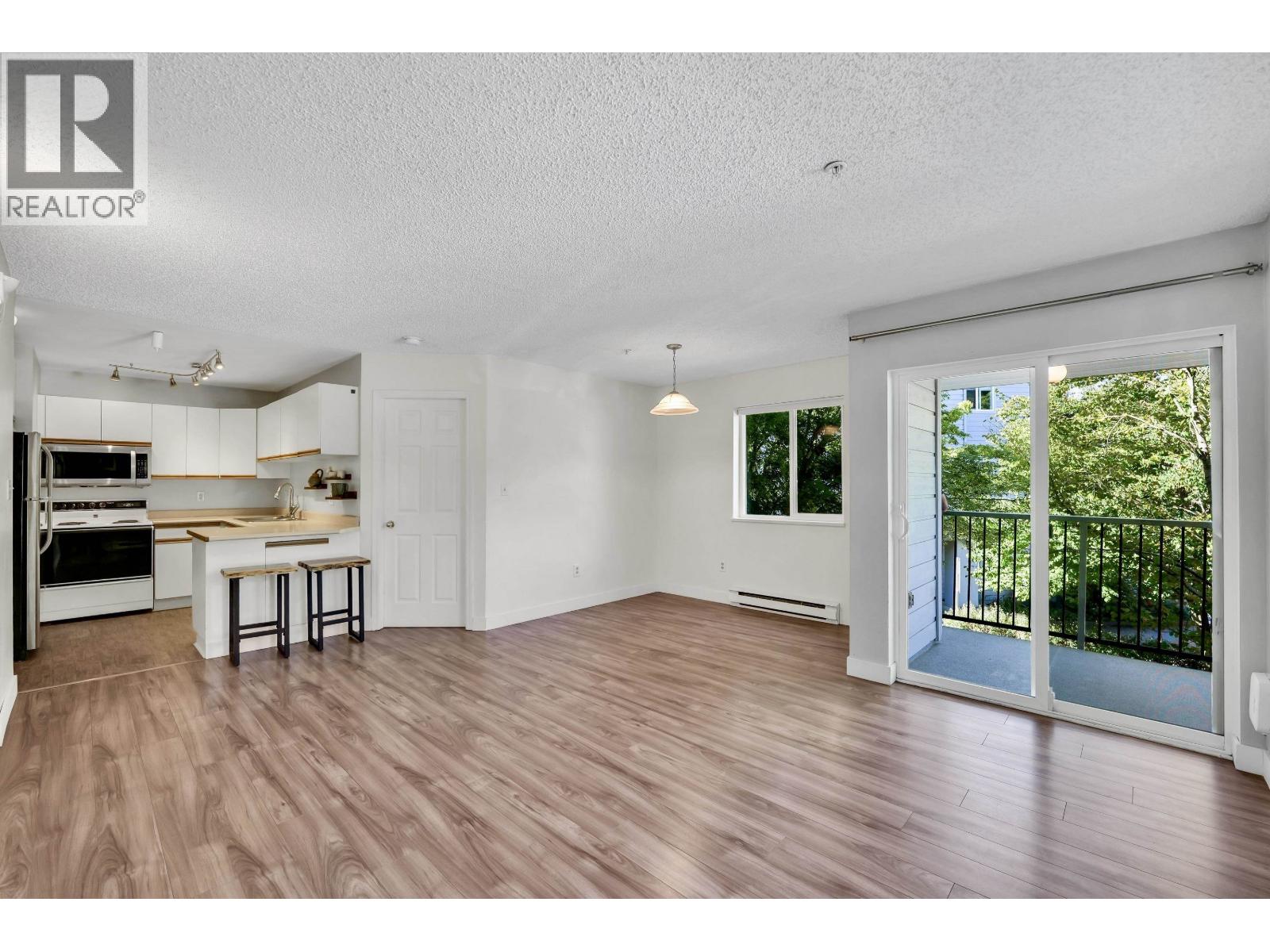201b 40120 Willow Crescent, Squamish, British Columbia V8B 0L7 - Photo 6 - R3126525