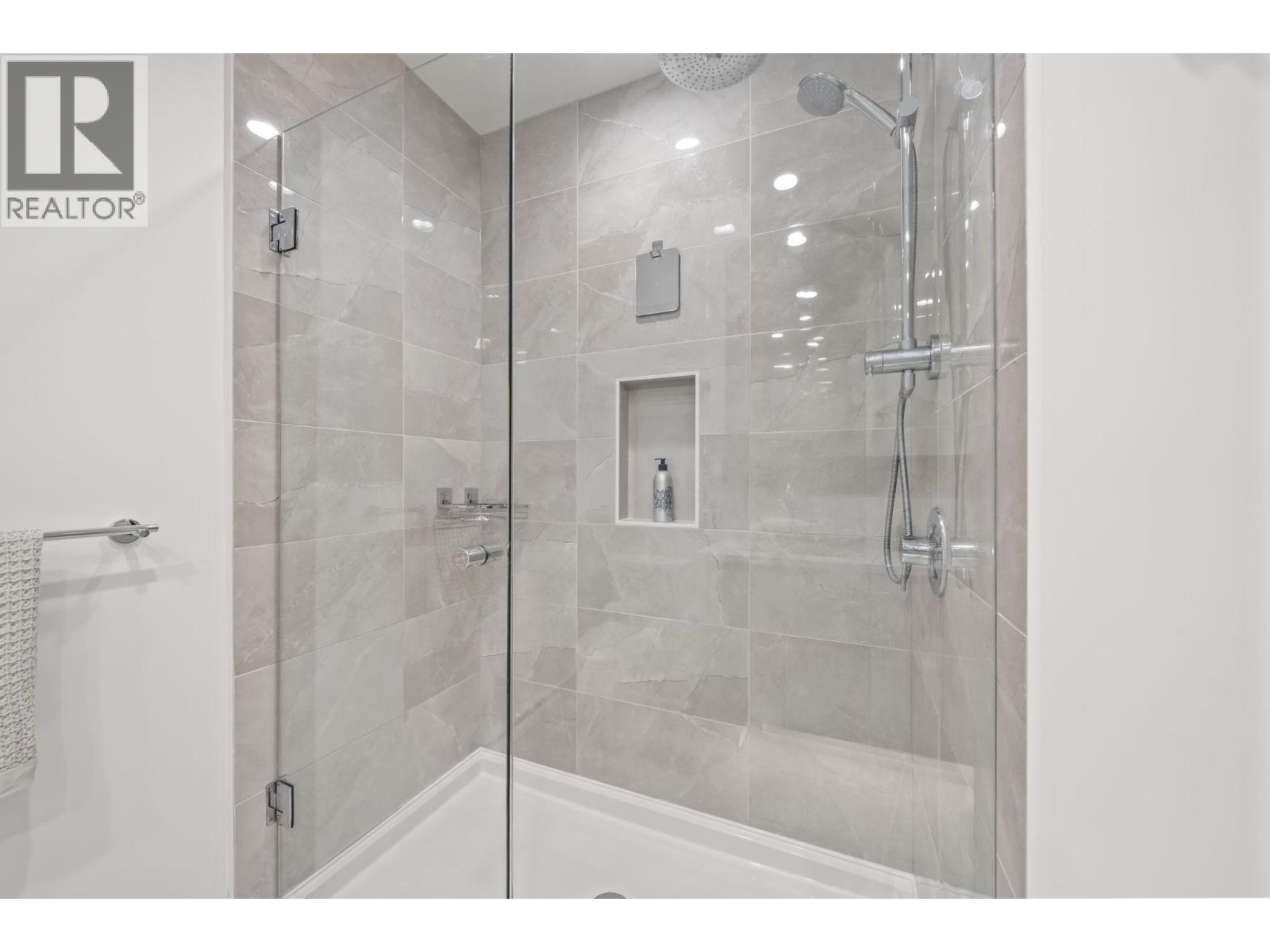 408 2408 Grant Street, Vancouver, British Columbia V5K 3G4 - Photo 19 - R3145614