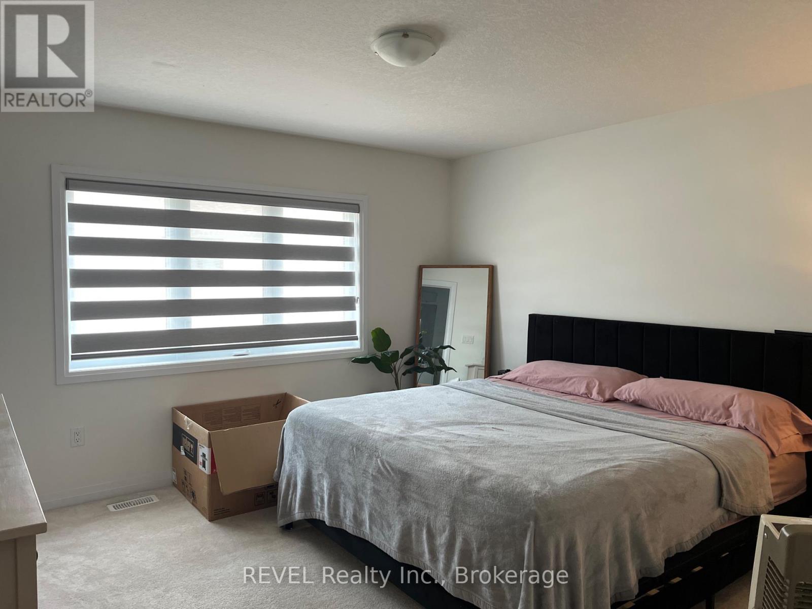 118 Varsity Drive, Welland, Ontario  L3B 0N3 - Photo 6 - X13637304