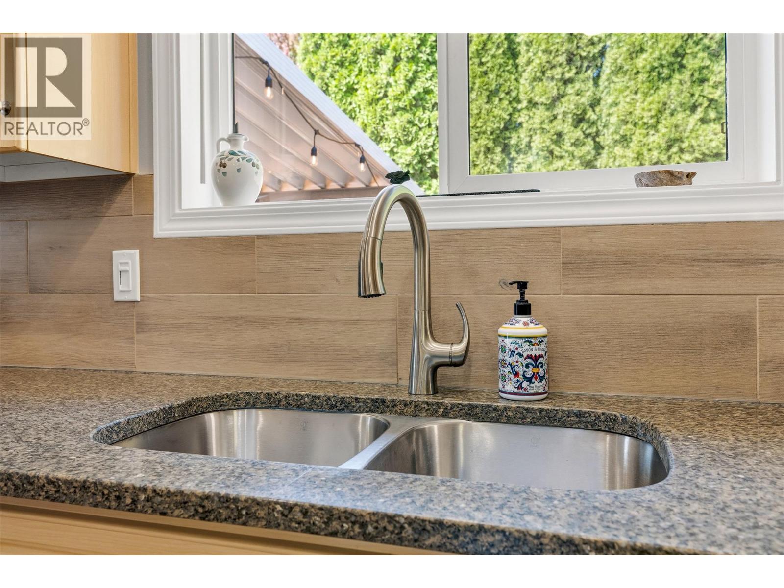 2208 Mimosa Drive, West Kelowna, British Columbia  V4T 3A5 - Photo 17 - 10395398