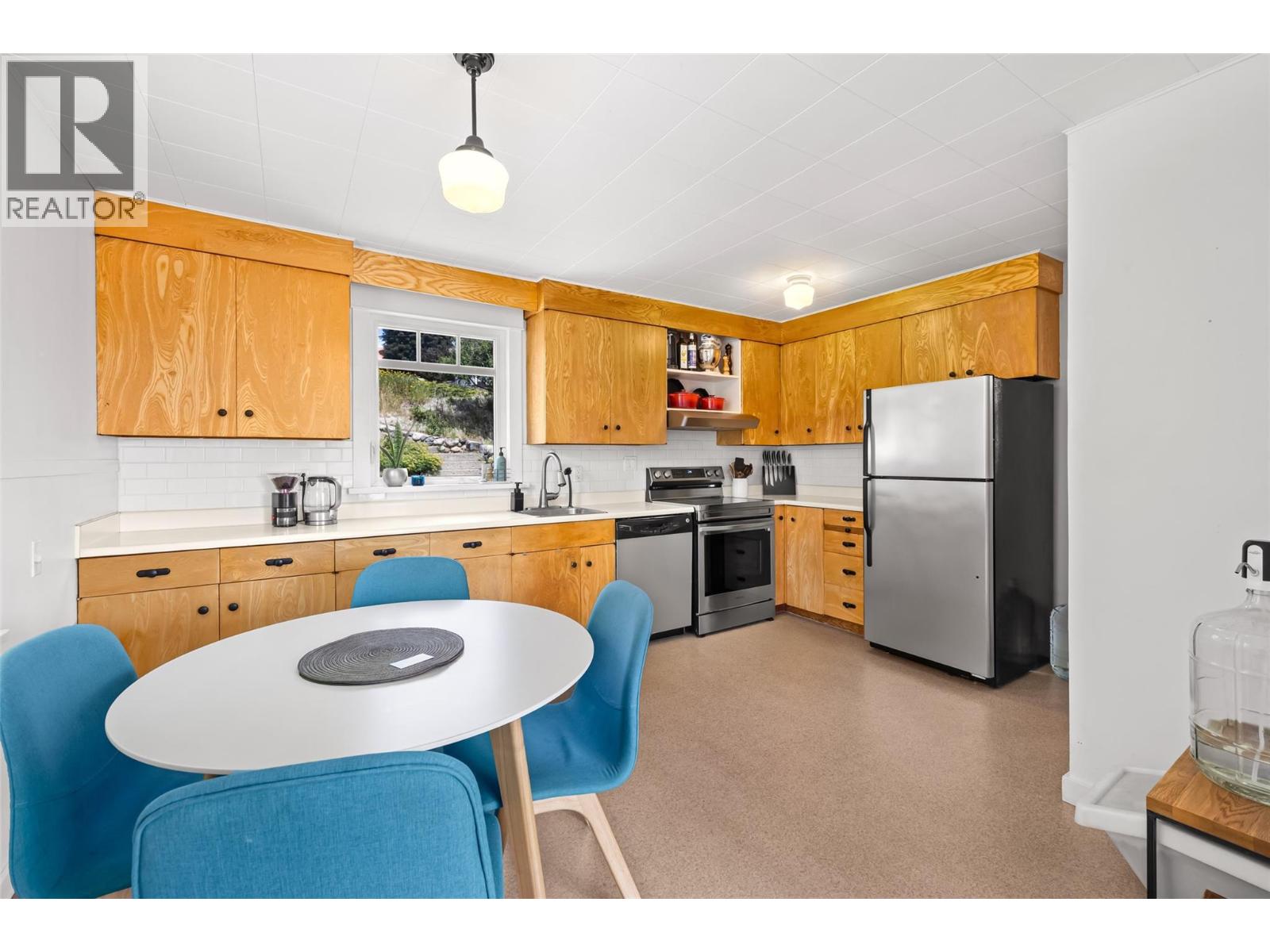 111 5th Avenue, Kimberley, British Columbia  V1A 2S3 - Photo 8 - 10396440