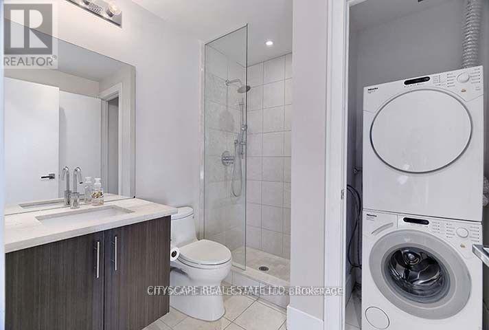 1001 - 29 Queens Quay, Toronto, Ontario  M5E 0A4 - Photo 13 - C13637288