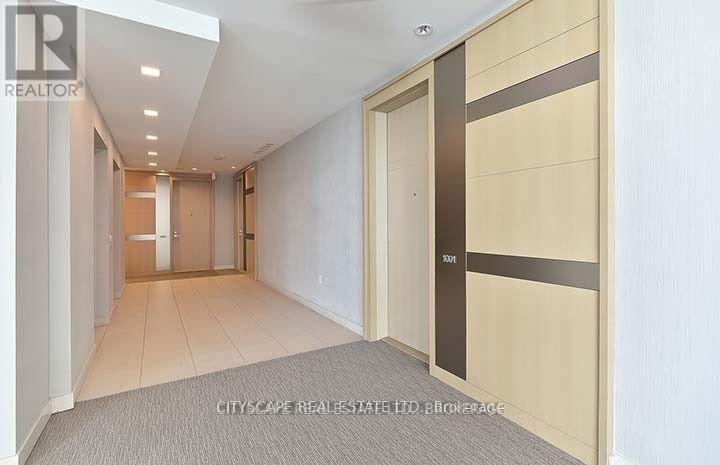 1001 - 29 Queens Quay, Toronto, Ontario  M5E 0A4 - Photo 3 - C13637288