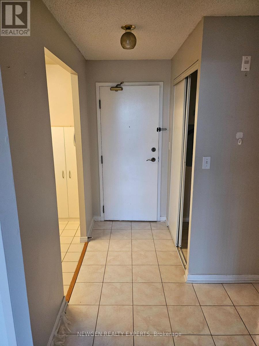 303 - 480 Mclevin Avenue, Toronto, Ontario  M1B 5N9 - Photo 3 - E13637208