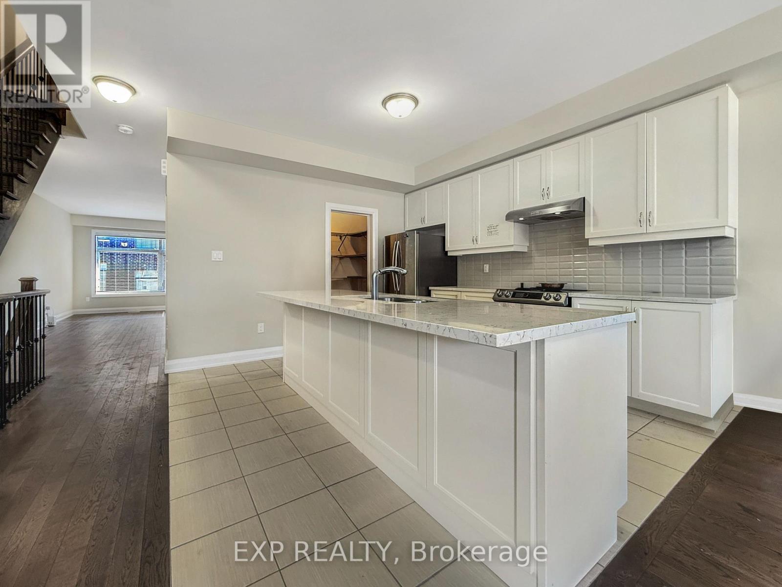 923 ISAAC PHILLIPS WAY, Aurora, Ontario