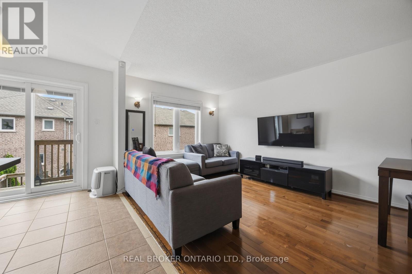 86 Coleridge Drive, Newmarket, Ontario  L3X 2T5 - Photo 9 - N13637324