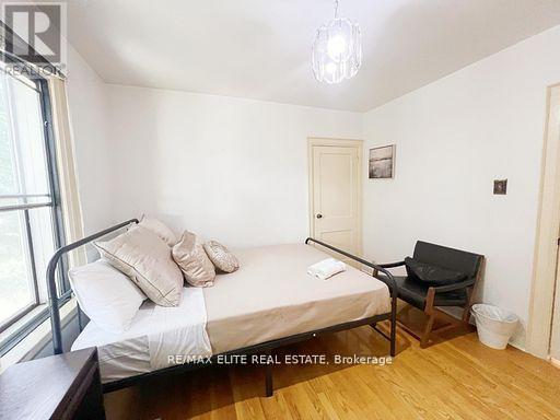 Upper 299 Robina Avenue E, Toronto, Ontario  M6C 3Z2 - Photo 23 - C13563530