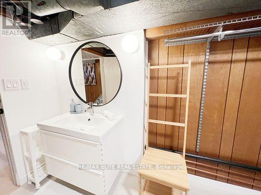 Upper 299 Robina Avenue E, Toronto, Ontario  M6C 3Z2 - Photo 26 - C13563530