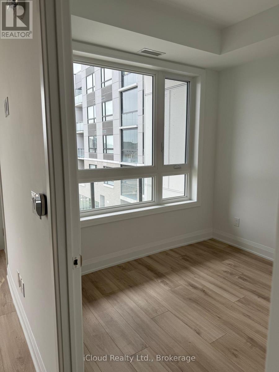 305 - 3250 Carding Mill Trail, Oakville, Ontario L6M 5T3 - Photo 11 - W13597390